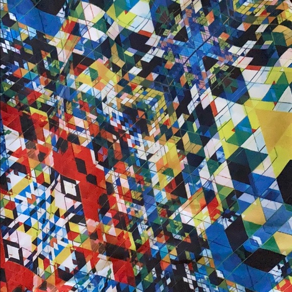 Fabletics Run Shorts - Picture 2 of 4